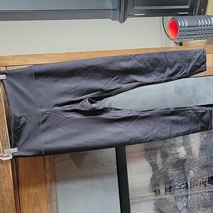 LIKE NEW Athleta Elation Shine Tight Medium Black